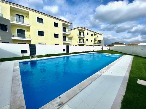 The Sunny Dune - Luxury Apartment W/ Pool & Private Terrace