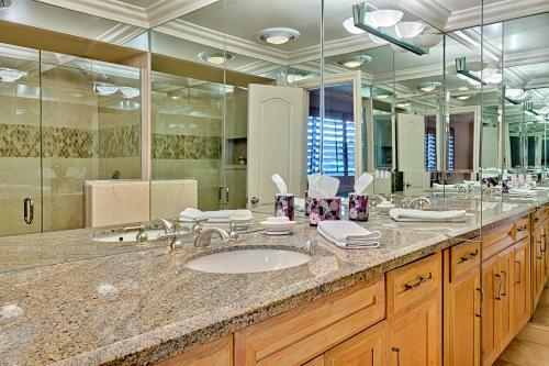 Del Mar Beach Club Retreat