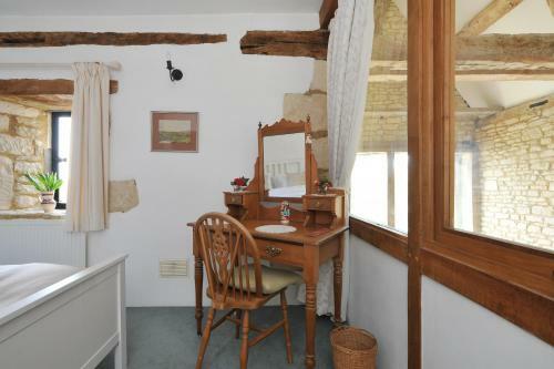 Thistle Barn