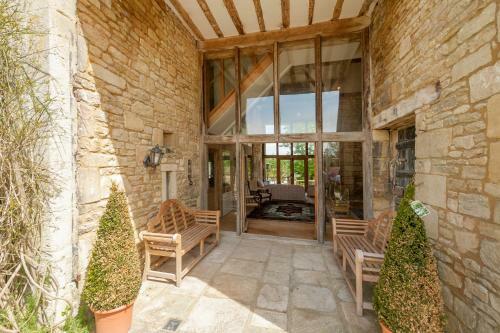 Thistle Barn