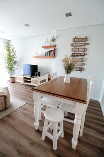 Apartment A 2 Passos - 2 Min From Beach - Big Terrace - Kids-friendly