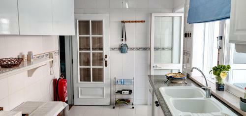 Apartment A 2 Passos - 2 Min From Beach - Big Terrace - Kids-friendly