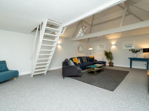 Pass The Keys Stunning 2 Bed Home With On Premises Parking