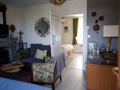 Bed & Breakfast La Long�re Des Gillettes
