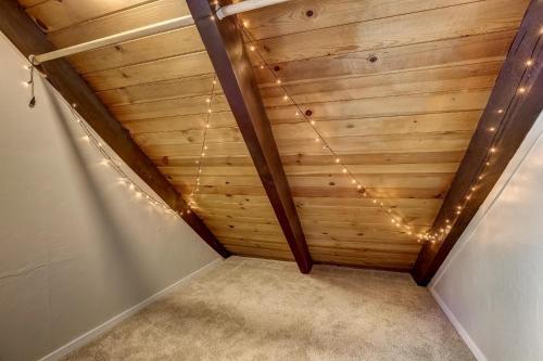 Stout House Cabin