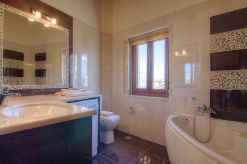 Askoutsi Manor, A Natural Tranquil Retreat!