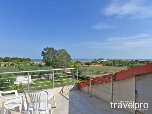 Villa Iris By Travelpro Services- Agios Mamas Beach