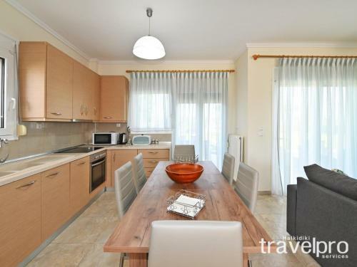 Villa Iris By Travelpro Services- Agios Mamas Beach