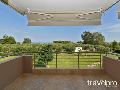 Villa Iris By Travelpro Services- Agios Mamas Beach