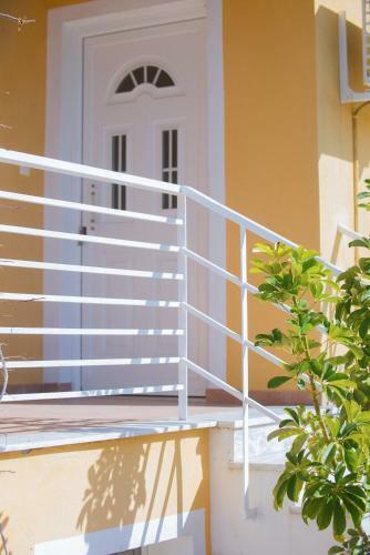 Villa Apostolos Private Resindence
