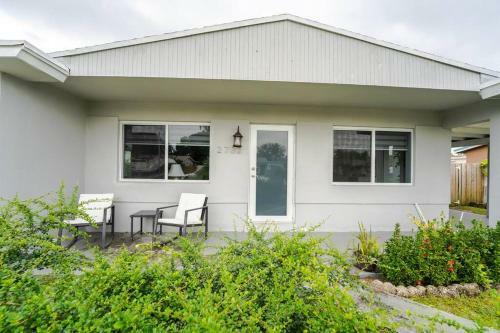 Swiming Pool 3bd 2ba 4 Miles To Fort Lauderdale Beach