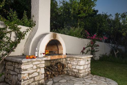 Ionian Garden Villas - Villa Pietra