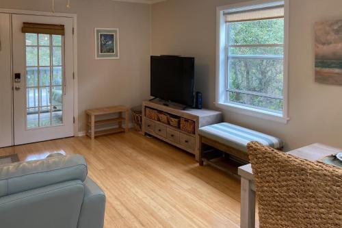 Twin Palms Cottage In Blue Mountain Beach