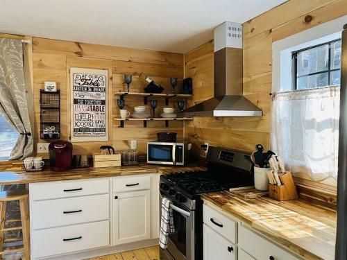 New!creek Front Cabin W/ Kingbed/firepit/fireplace