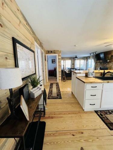 New!creek Front Cabin W/ Kingbed/firepit/fireplace