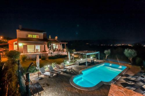 Luxury Villa Nadalina-dicmo