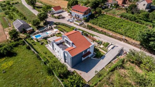 Luxury Villa Nadalina-dicmo