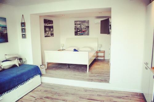 O Sole Apartment With Private Beach