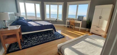 Round House -- Panoramic Views -- Chesapeake Bay