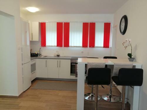 Cosy Apartment Road A6