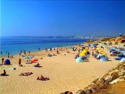 Luxury Apartment, 3 Min Walk To The Beach, Albufeira