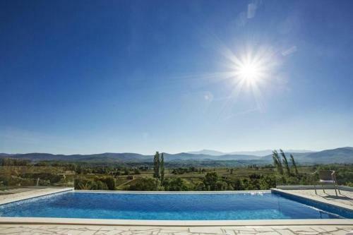 Luxury Villa Melita With Heated Pool