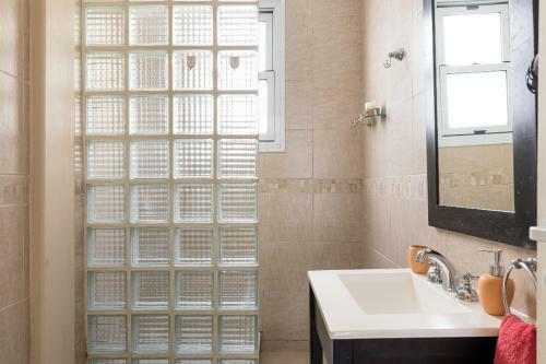 Apartamento Centrico, C�lido Y Moderno -departamento En Ba