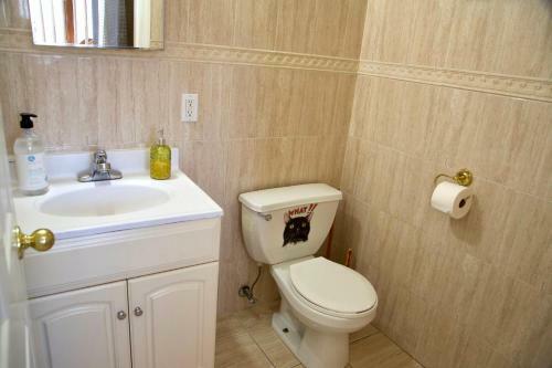 Modern Brighton Room-with Balcony-5min To Beach-separate Entrance
