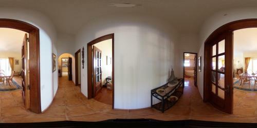 Lagos Country Villa With Pool By Homing