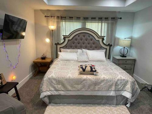 Master Bedroom Suite In A Shared House Near Downtown Dallas