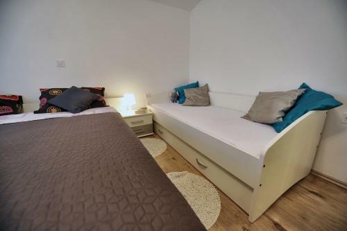Casa Matea With Pool, Jacuzzi & Souna In A Green Oasis, Kvarner