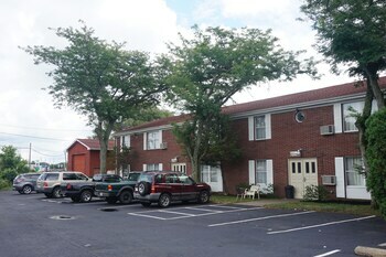 Bellevue Hotel And Suites