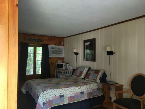 Gilcrest Cottages And Motel