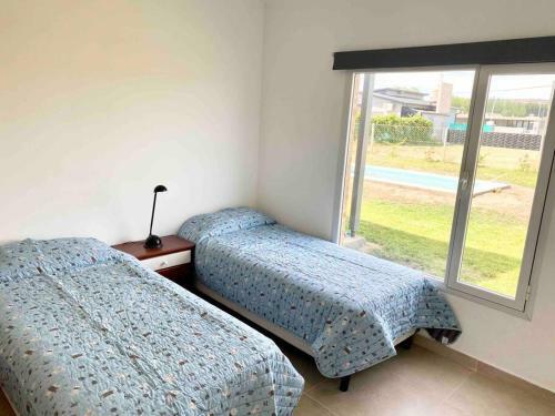 Casa Con Pileta En Barrio Privado, 2 Dormitorios.