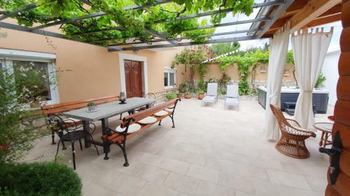 Barac Rural Holiday Home
