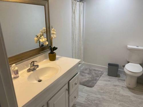 Modern 7 Bedroom 4 Bathroom Home Tooele 16 Guests