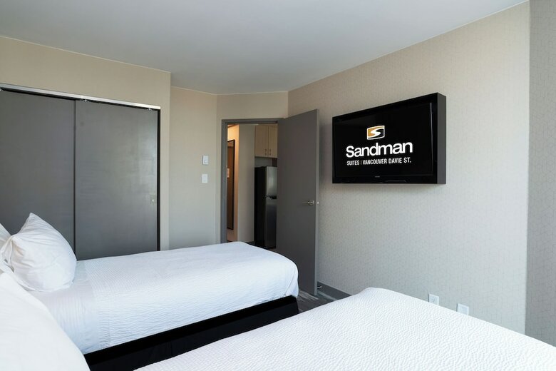 Hotel Sandman Suites On Davie