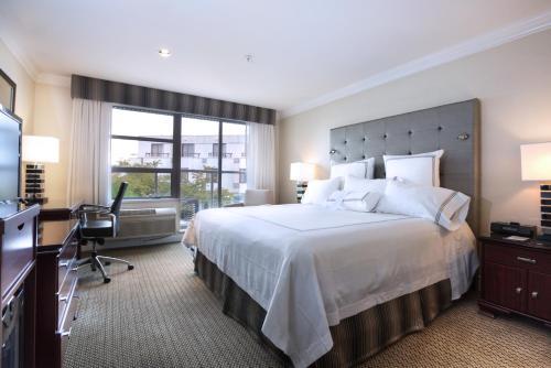 Granville Island Hotel -standard