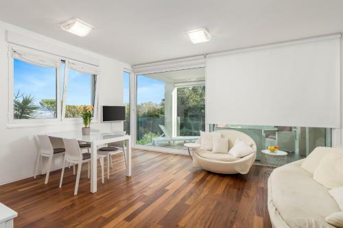 Apartment Mara Opatija With Rooftop Swimming Pool