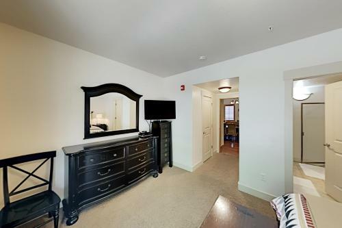 Bear Hollow Village Unit 4305