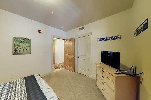Bear Hollow Village Unit 4305