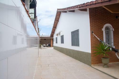 Excelente Casa Com Piscina Em Indaia, Bertioga Sp