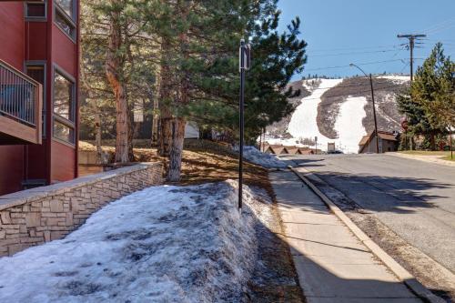 Silver Cliff Village 205