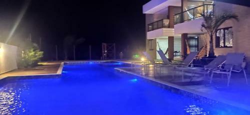 2 Su�tes Na Beira Da Praia - Ondas De Itacimirim