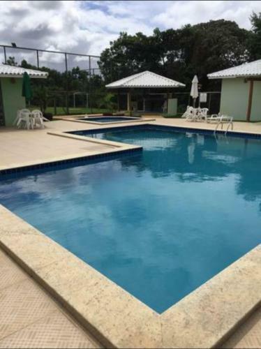 Excelente Casa Com Piscina E Academia.