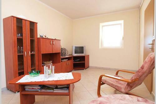 Peaceful Villa Fioretta With Relaxing Pool