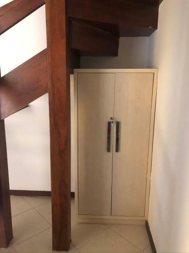 Guarajuba - Ba - Confort�vel Casa Com 3 Quartos, 2 Suites