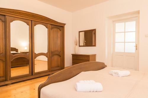 Apartment Tri Mudraca