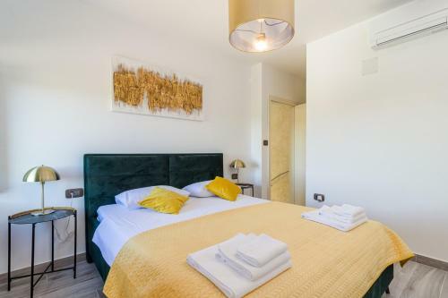 Villa Grazia With Heated Pool