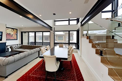 Ridgeline Oasis